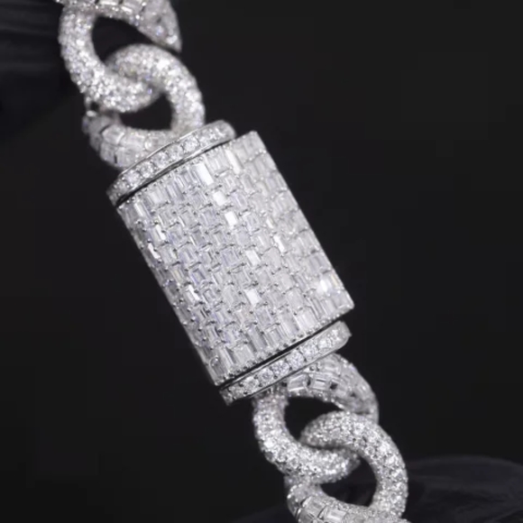 Custom Labmade baguette Infinity Cuban Link - Picture 4 of 4